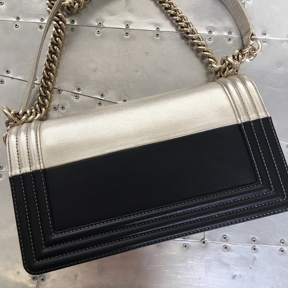 Chanel Bicolor Le Boy Flap Bag - Picture 13 of 14